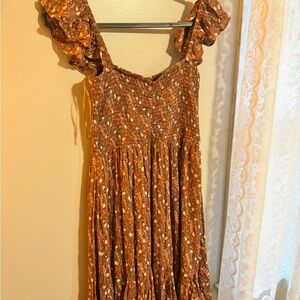 Rock & Roll Brown Floral Dress • Ruffle Sleeves • Sweetheart Neckline • Size M